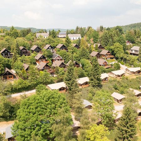 Отель Ardenparks Petite Suisse Dochamps Экстерьер фото
