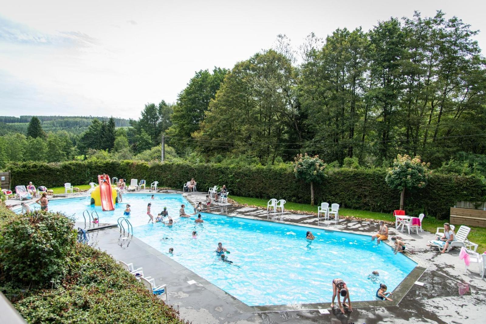 Отель Ardenparks Petite Suisse Dochamps Экстерьер фото