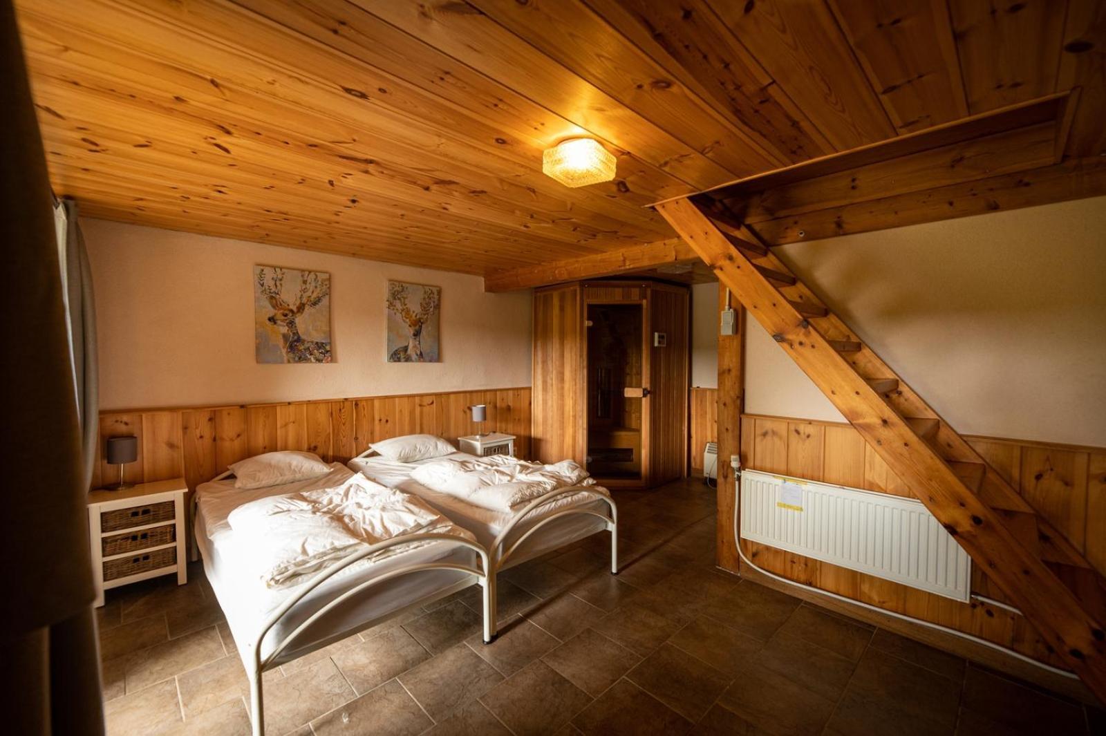Отель Ardenparks Petite Suisse Dochamps Экстерьер фото