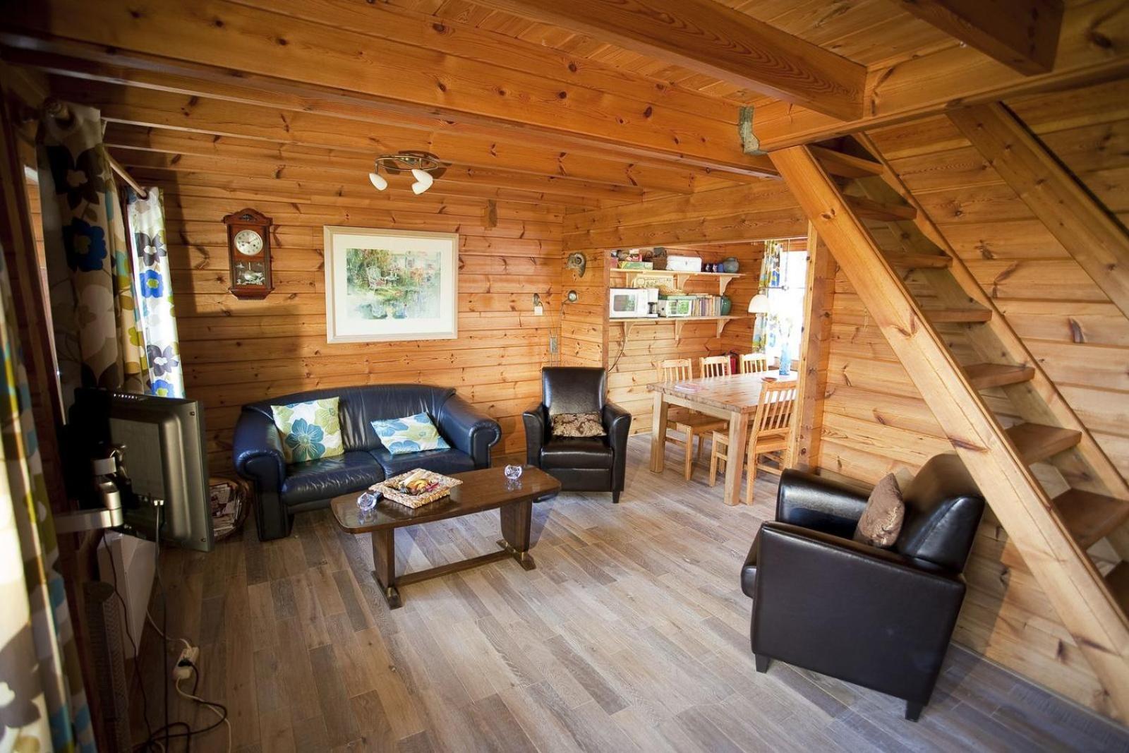 Отель Ardenparks Petite Suisse Dochamps Экстерьер фото